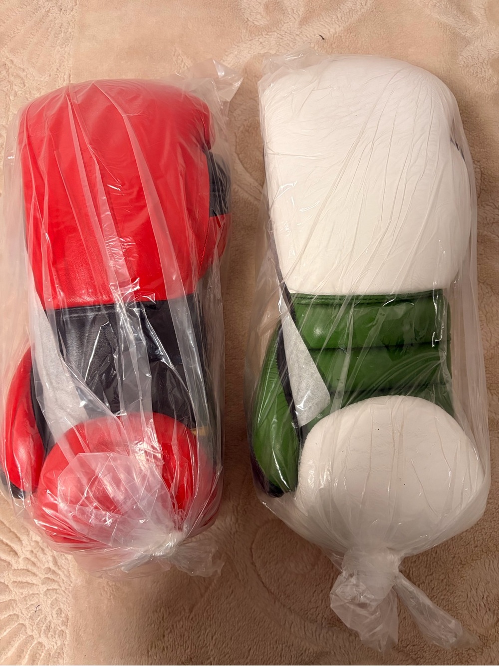 Boxing gloves - Red and White/Green